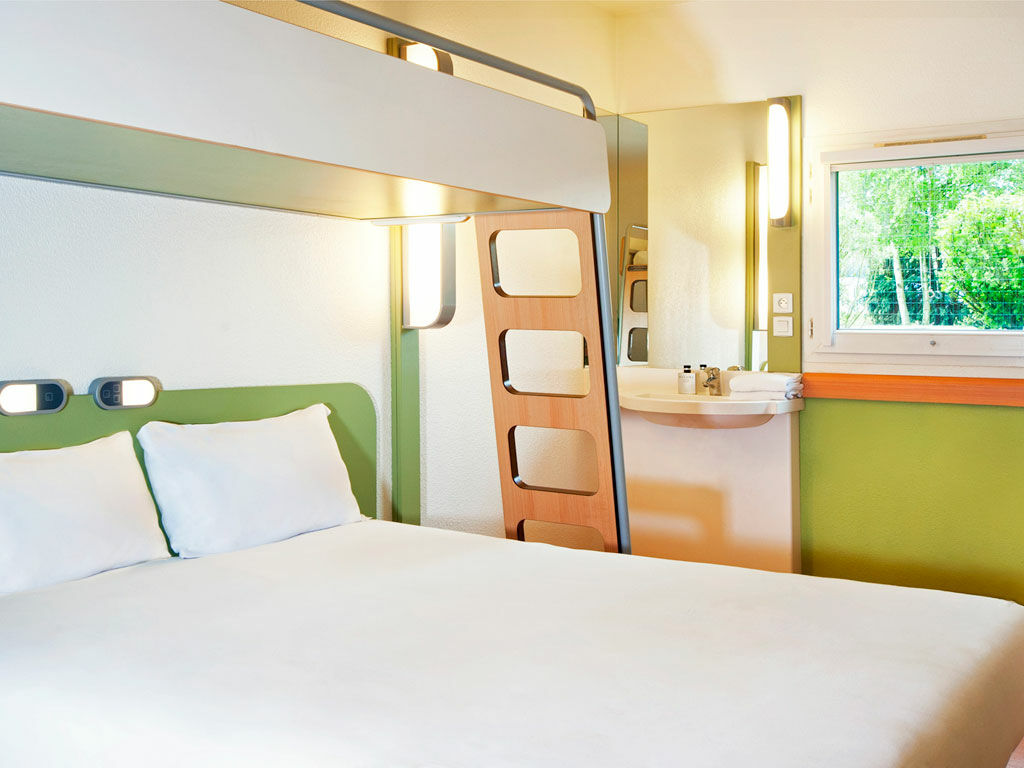 Ibis Montceau Les Mines Hotel Buitenkant foto